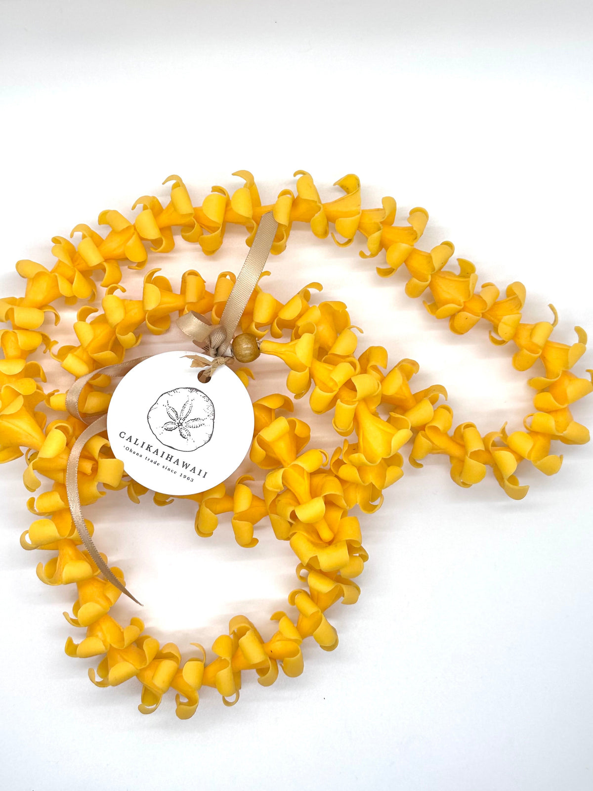 Puakenikeni Clay Flower Traditional Lei