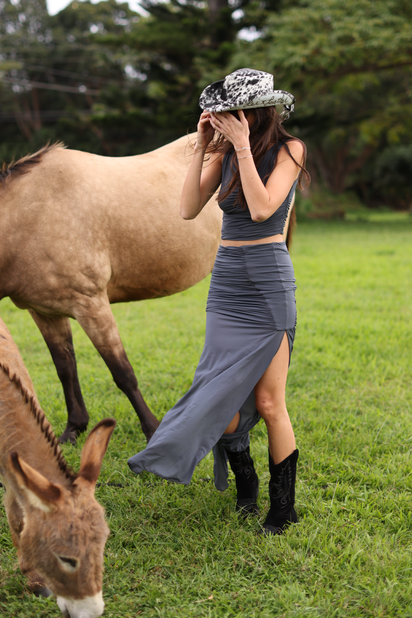 Sina Solid Gathered Band Maxi Skirt